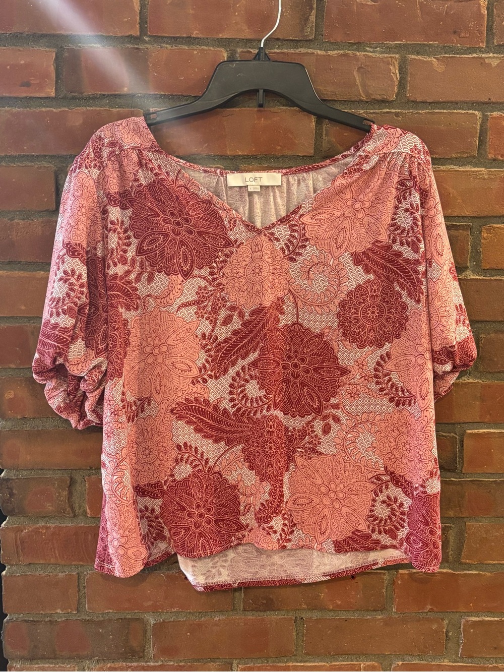 LOFT Rose Pink Paisley V-Neck Short Balloon Sleeve Blouse